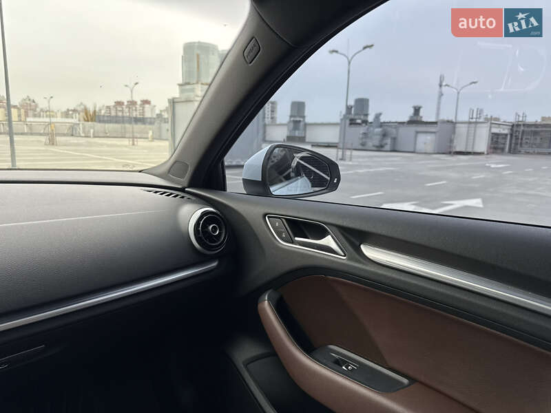 Седан Audi A3 2015 в Києві
