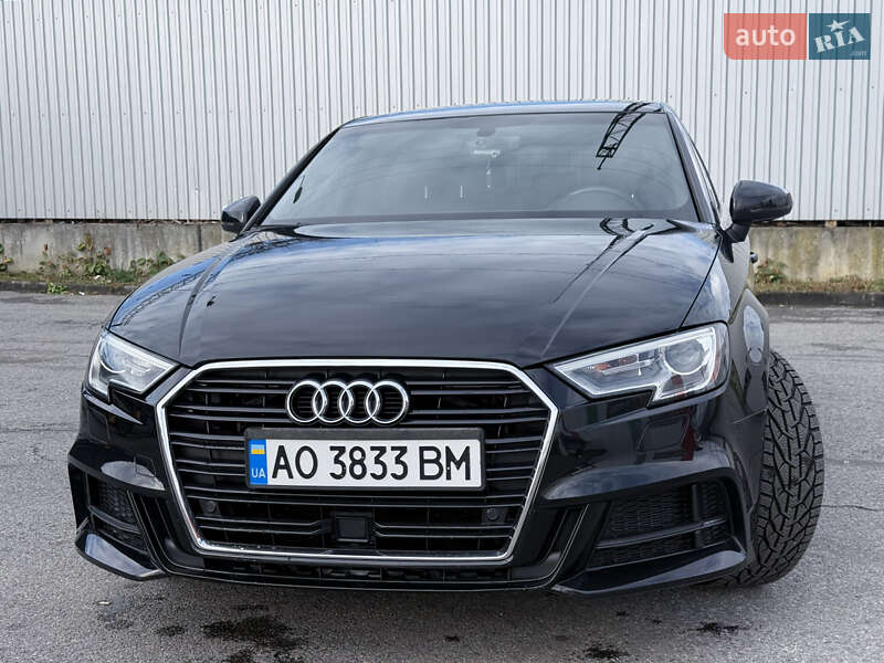 Седан Audi A3 2017 в Сваляве
