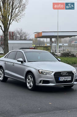 Седан Audi A3 2017 в Харкові