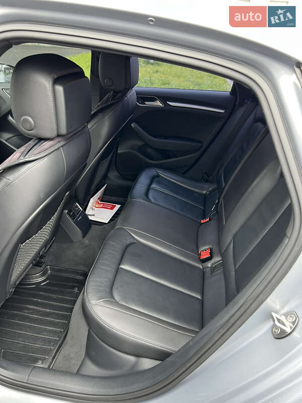 Седан Audi A3 2017 в Харкові