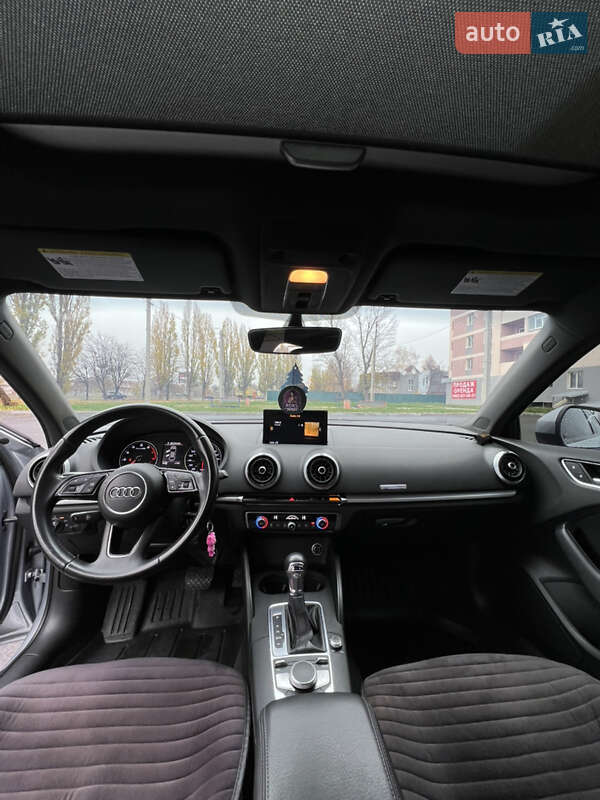 Седан Audi A3 2017 в Харкові