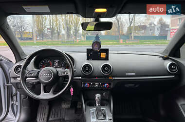 Седан Audi A3 2017 в Харкові
