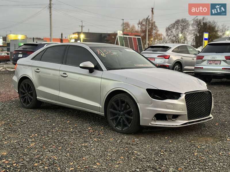 Седан Audi A3 2015 в Луцьку