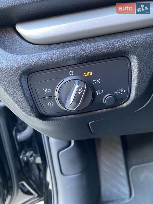 Седан Audi A3 2017 в Киеве фото 25 Седан Audi A3 2017 в Киеве