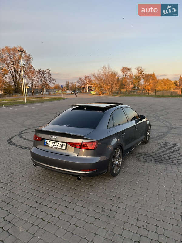 Седан Audi A3 2015 в Новомосковске