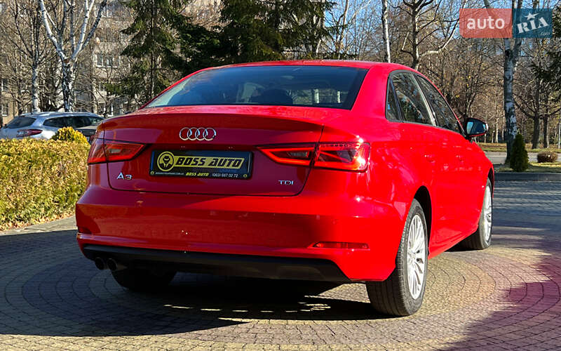 Седан Audi A3 2016 в Львові