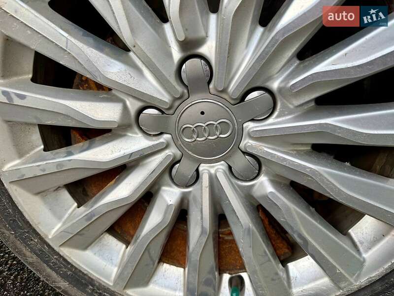 Хетчбек Audi A3 2018 в Києві фото 15 Хетчбек Audi A3 2018 в Києві