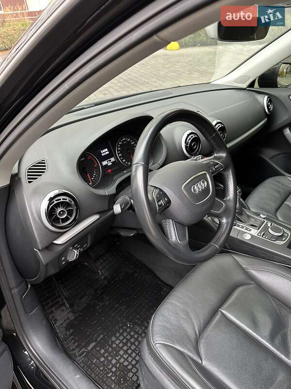 Хетчбек Audi A3 2015 в Києві фото 6 Хетчбек Audi A3 2015 в Києві