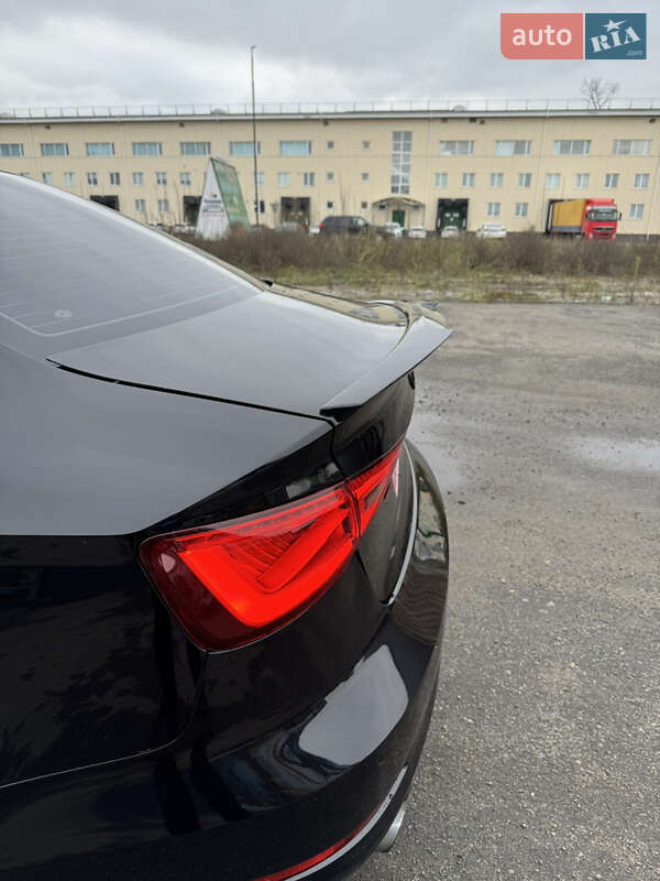 Седан Audi A3 2015 в Киеве