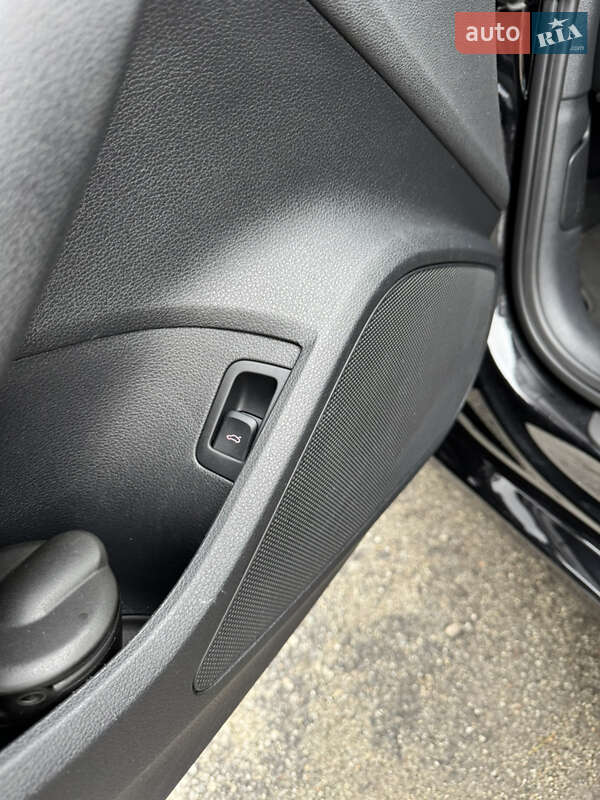 Седан Audi A3 2015 в Киеве