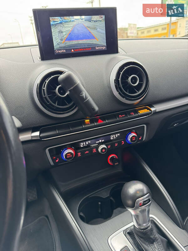 Седан Audi A3 2015 в Киеве