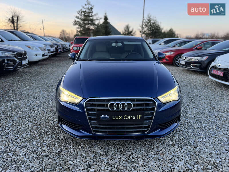 Седан Audi A3 2015 в Ивано-Франковске