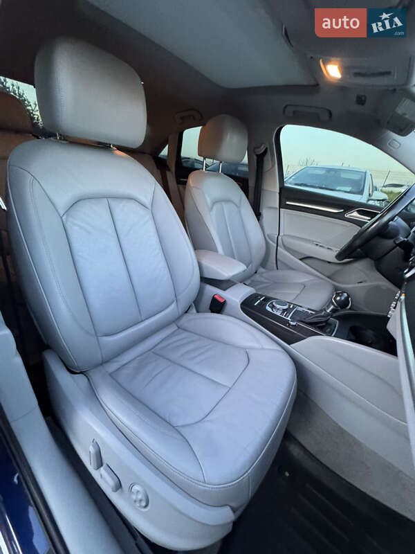 Седан Audi A3 2015 в Ивано-Франковске