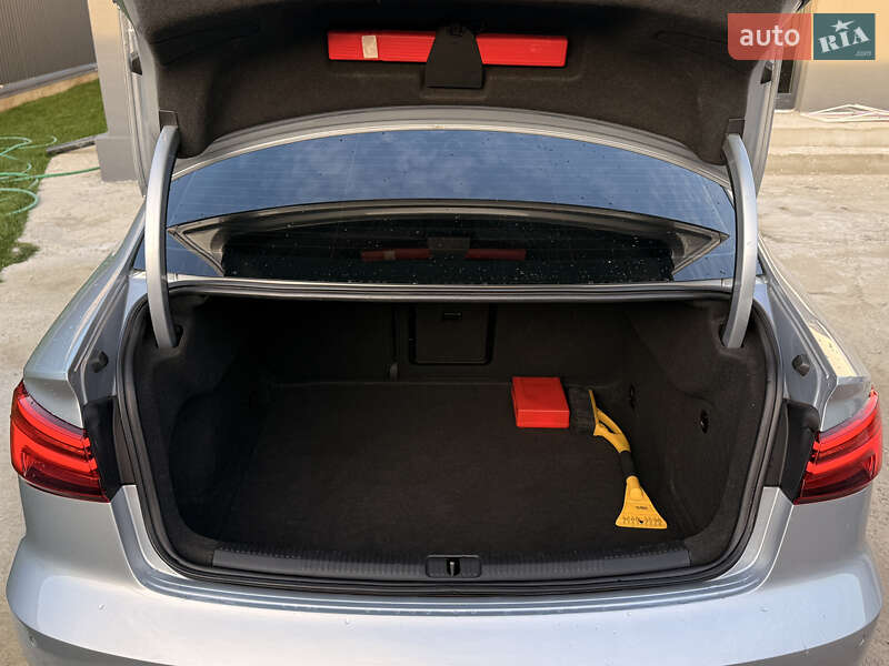 Седан Audi A3 2014 в Києві