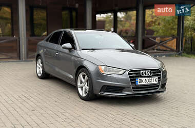 Седан Audi A3 2015 в Рівному