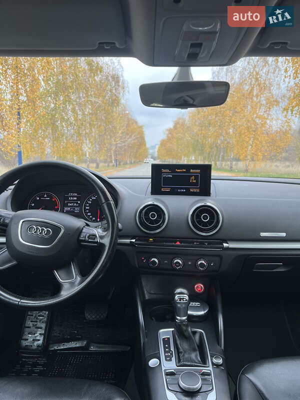 Седан Audi A3 2016 в Запорожье
