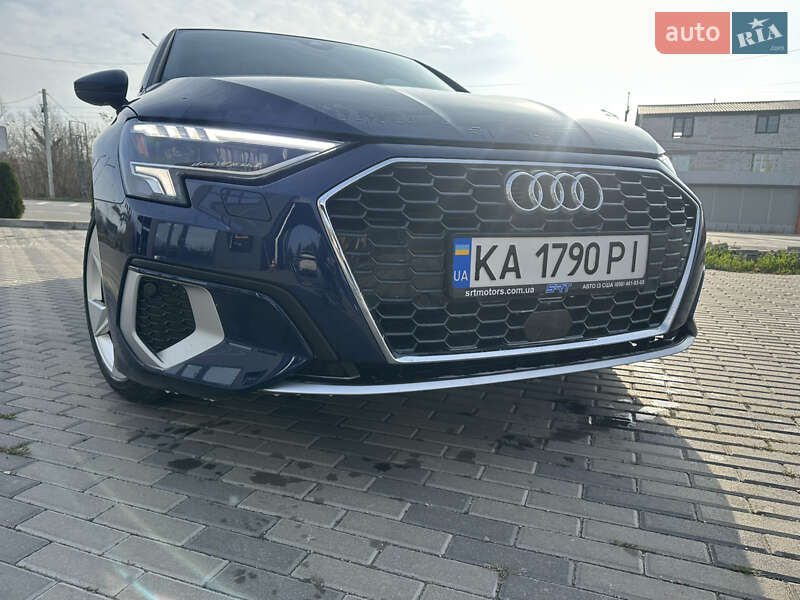 Седан Audi A3 2022 в Вишневом фото 18 Седан Audi A3 2022 в Вишневом