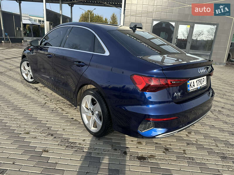 Седан Audi A3 2022 в Вишневом фото 20 Седан Audi A3 2022 в Вишневом