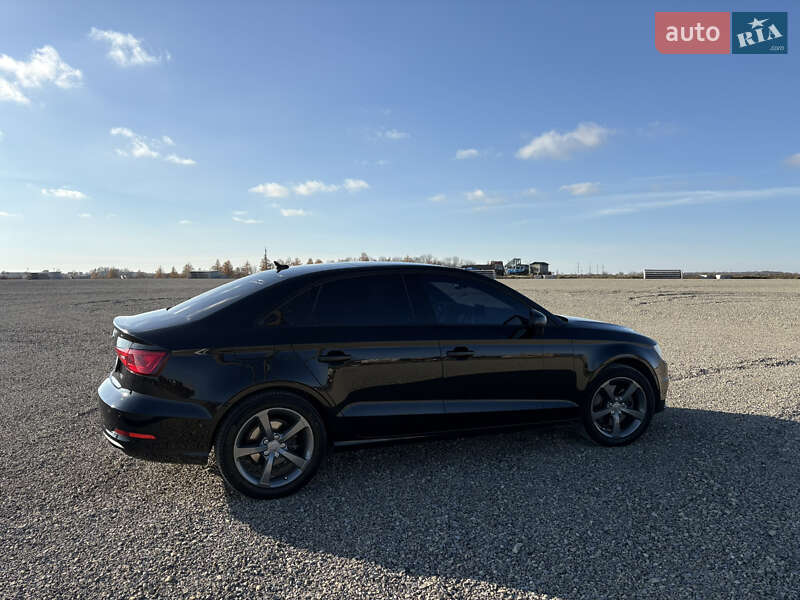 Седан Audi A3 2014 в Тернополі