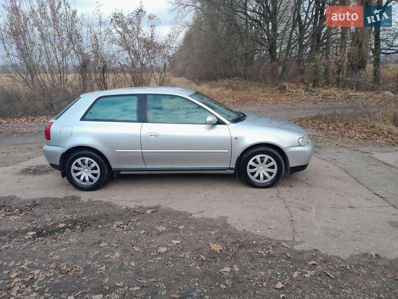 Хэтчбек Audi A3 1999 в Прилуках