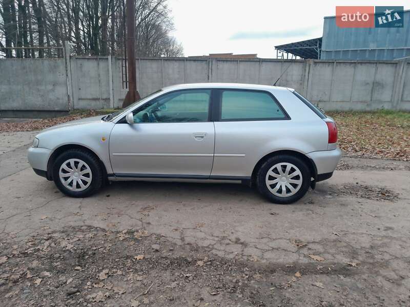 Хэтчбек Audi A3 1999 в Прилуках