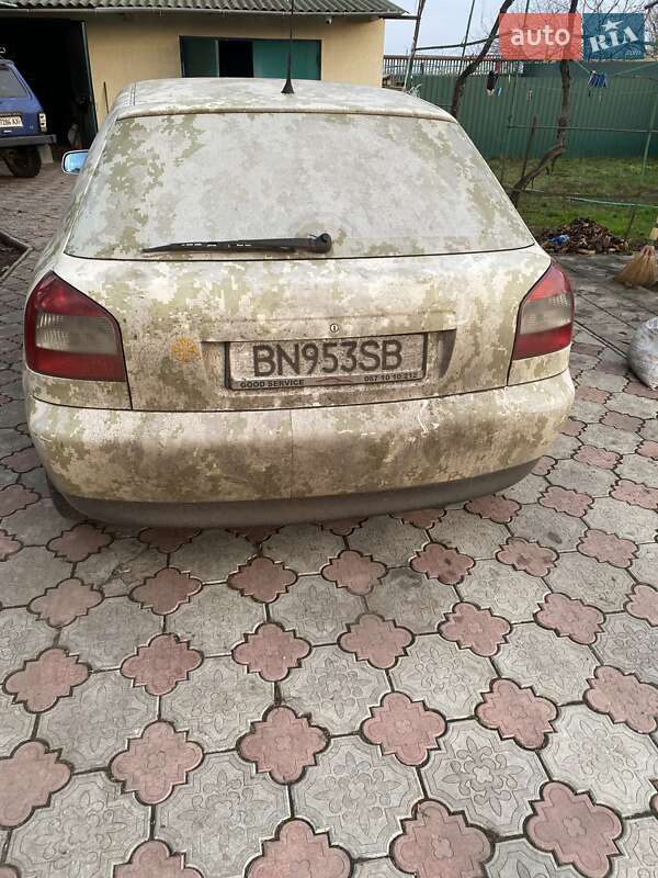 Хэтчбек Audi A3 2000 в Днепре