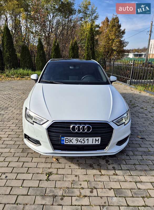 Седан Audi A3 2017 в Рівному фото 4 Седан Audi A3 2017 в Рівному