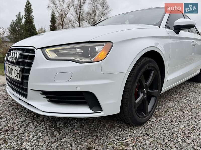 Седан Audi A3 2015 в Киеве