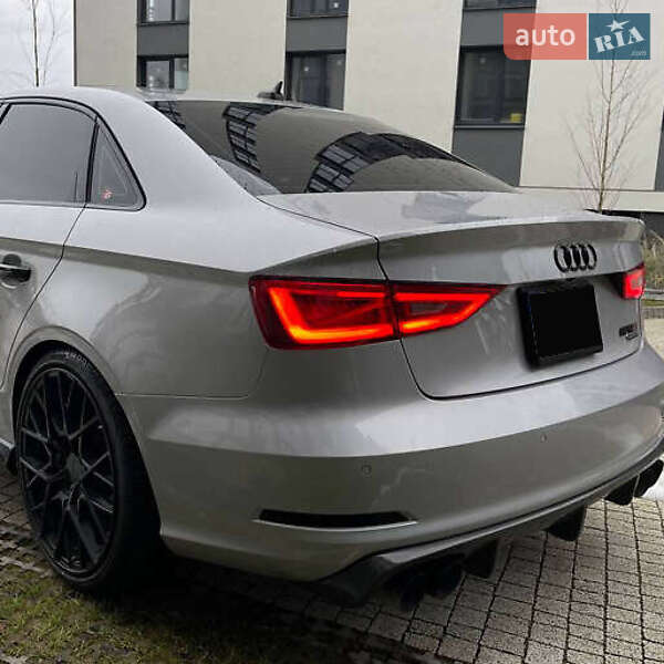Седан Audi A3 2015 в Киеве