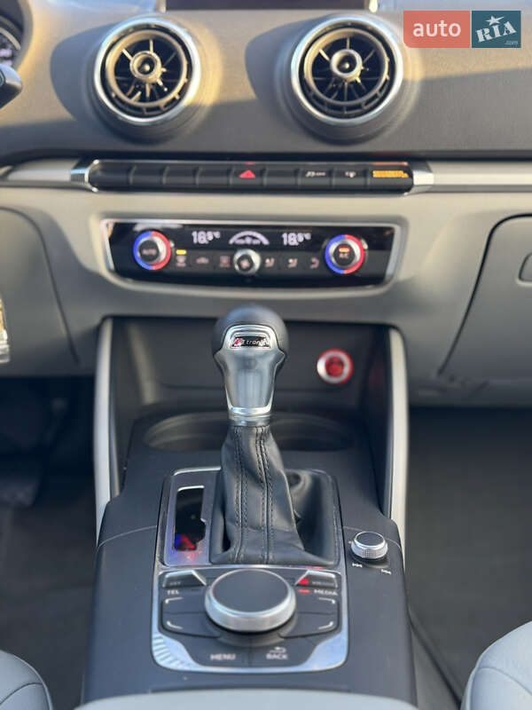 Седан Audi A3 2014 в Житомире