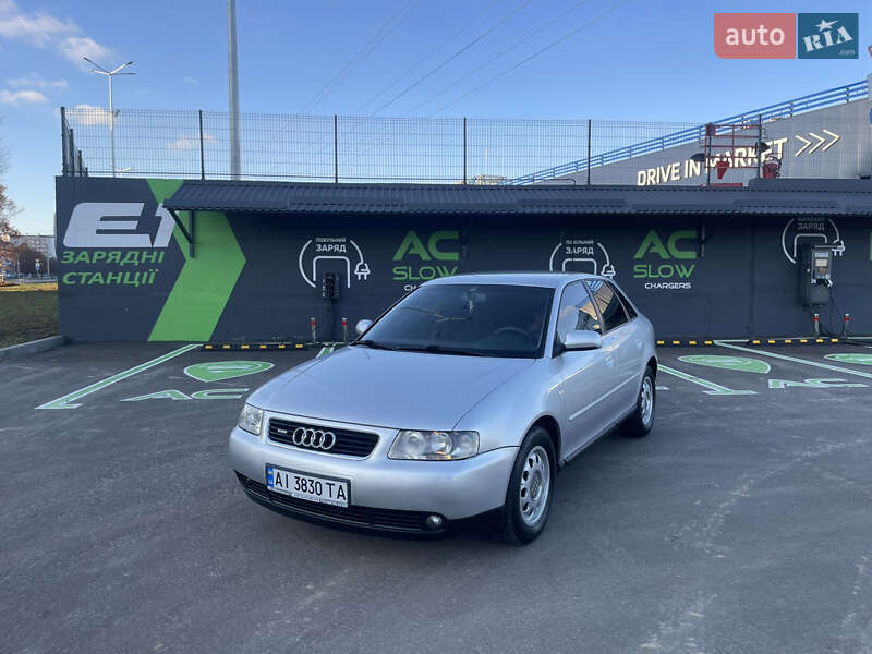 Хэтчбек Audi A3 2001 в Чернигове
