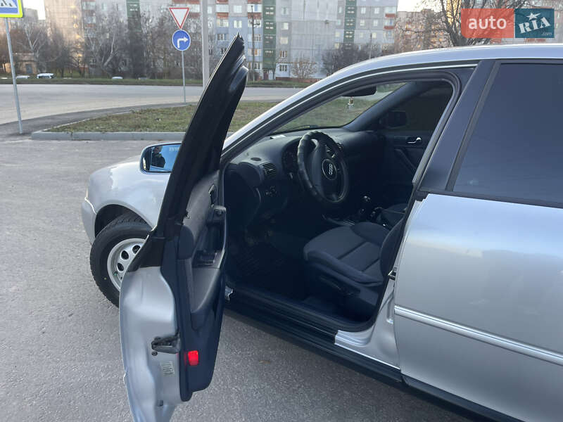 Хэтчбек Audi A3 2001 в Чернигове