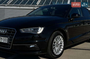 Седан Audi A3 2016 в Виннице