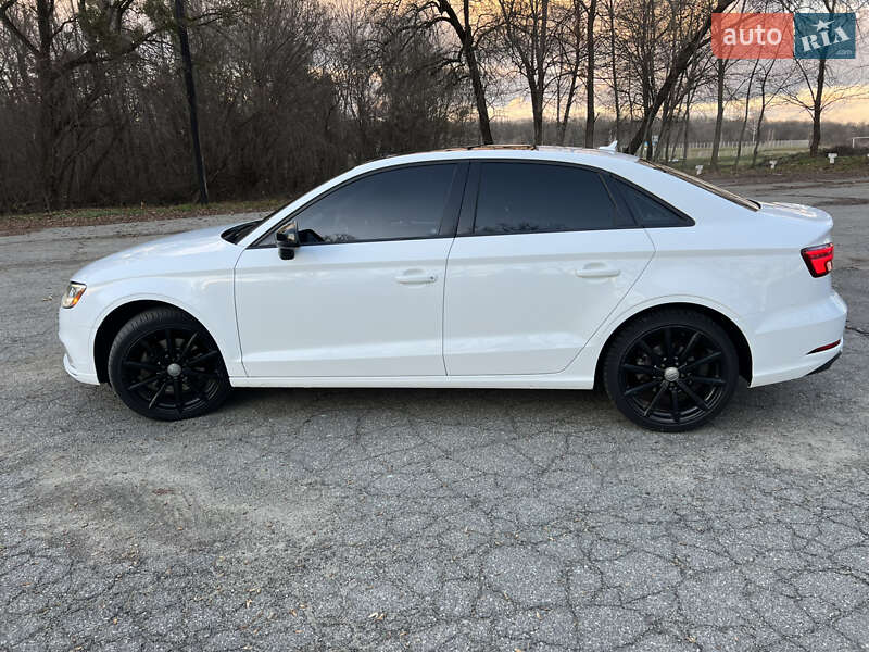 Седан Audi A3 2016 в Києві