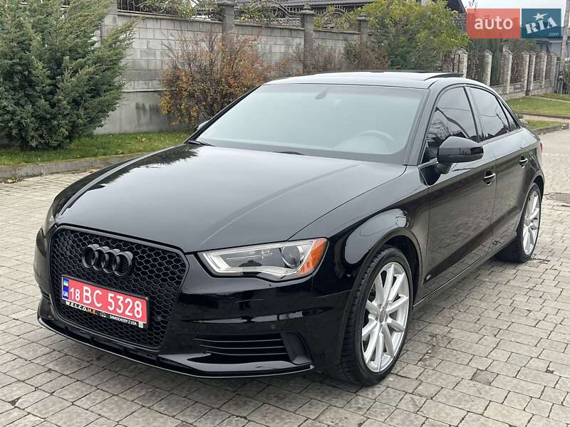 Седан Audi A3 2015 в Рівному