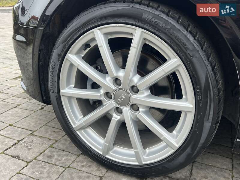 Седан Audi A3 2015 в Рівному