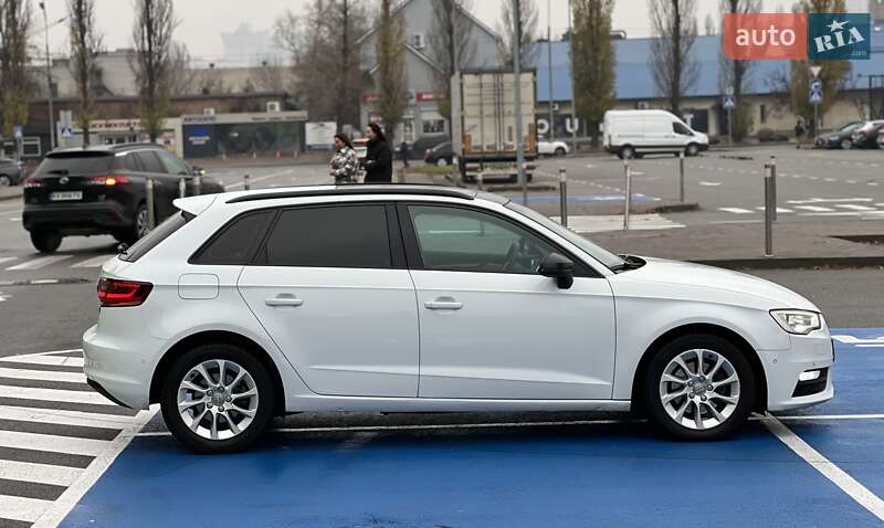 Хетчбек Audi A3 2016 в Києві фото 5 Хетчбек Audi A3 2016 в Києві