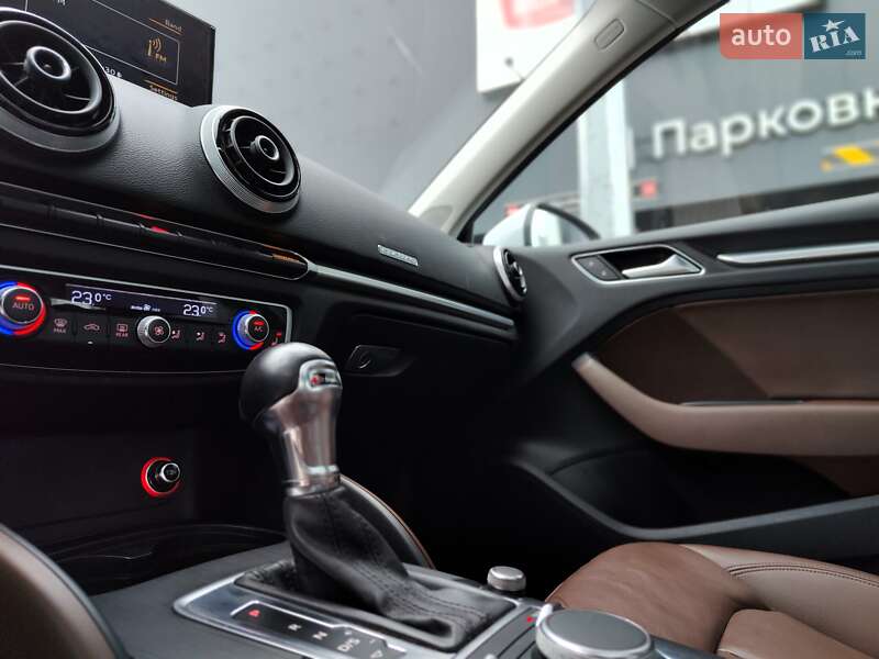 Седан Audi A3 2015 в Києві