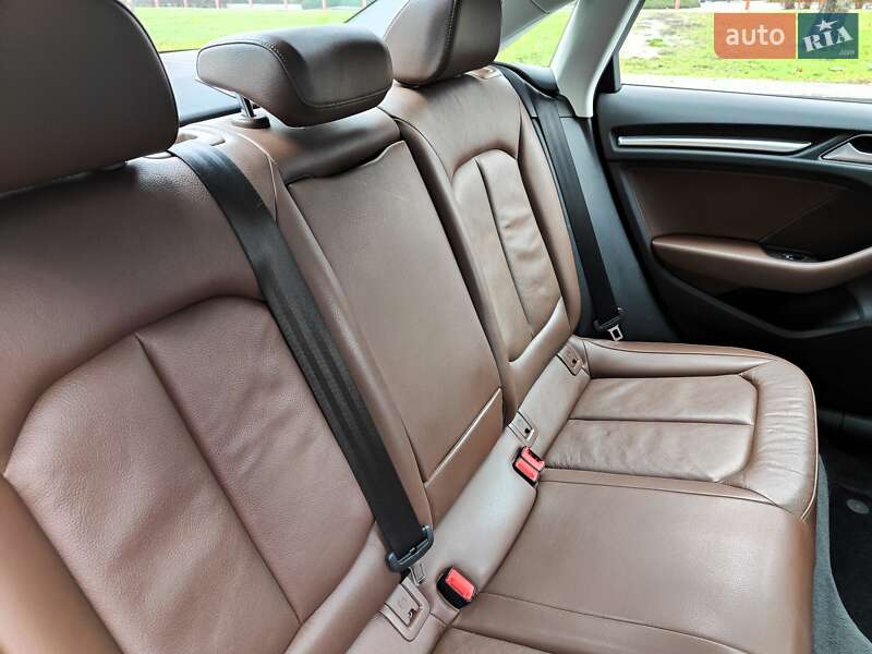 Седан Audi A3 2015 в Києві