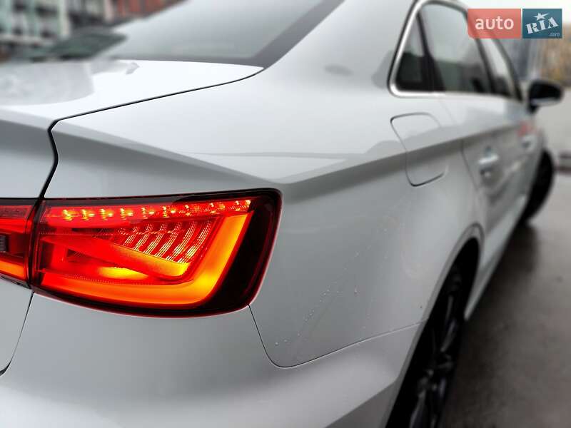 Седан Audi A3 2015 в Києві