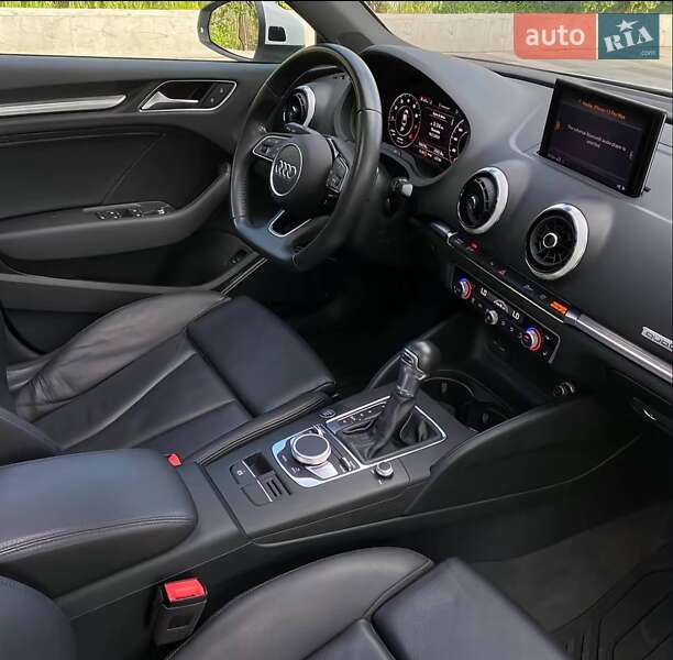 Седан Audi A3 2017 в Івано-Франківську
