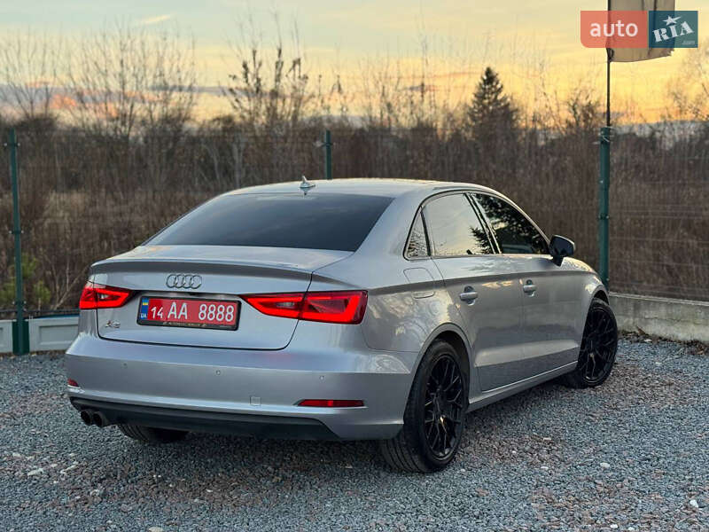 Седан Audi A3 2016 в Дрогобичі