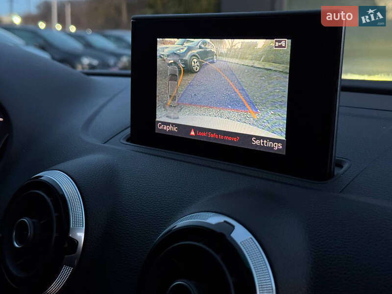 Седан Audi A3 2016 в Дрогобичі