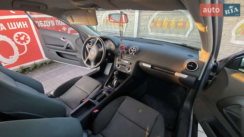 Хетчбек Audi A3 2003 в Олевську