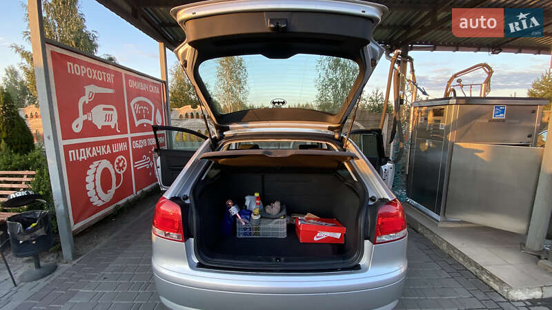 Хетчбек Audi A3 2003 в Олевську