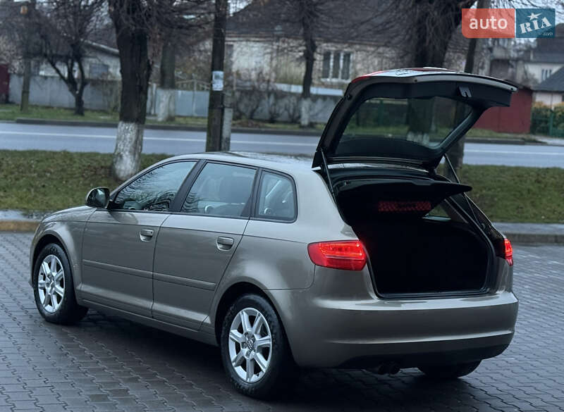 Хетчбек Audi A3 2009 в Старокостянтинові