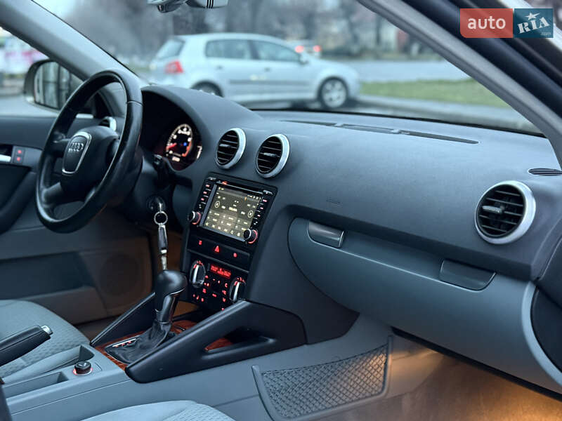 Хетчбек Audi A3 2009 в Старокостянтинові