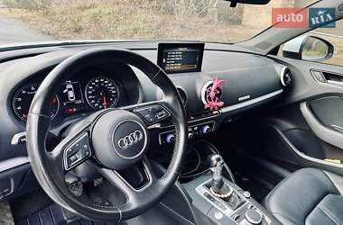 Седан Audi A3 2016 в Харькове