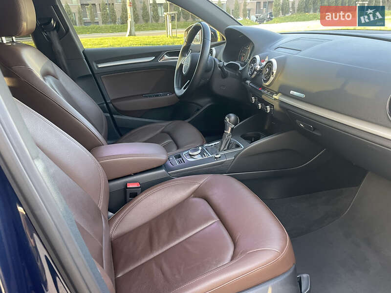 Седан Audi A3 2016 в Львові