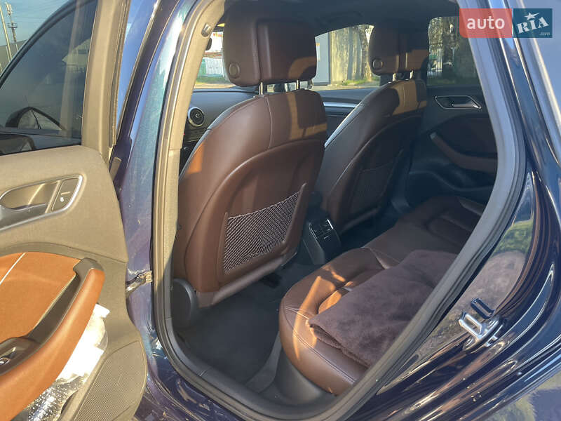 Седан Audi A3 2016 в Львові